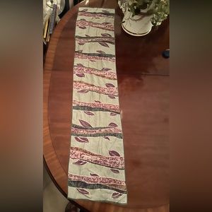 Oscar De La Renta Vintage rectangle scarf in greens and purple. 52”x11” no flaws